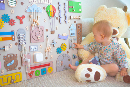 Busy Board Giant "Unlimited" – Das Premium Motorikzentrum (90 x 60 cm)