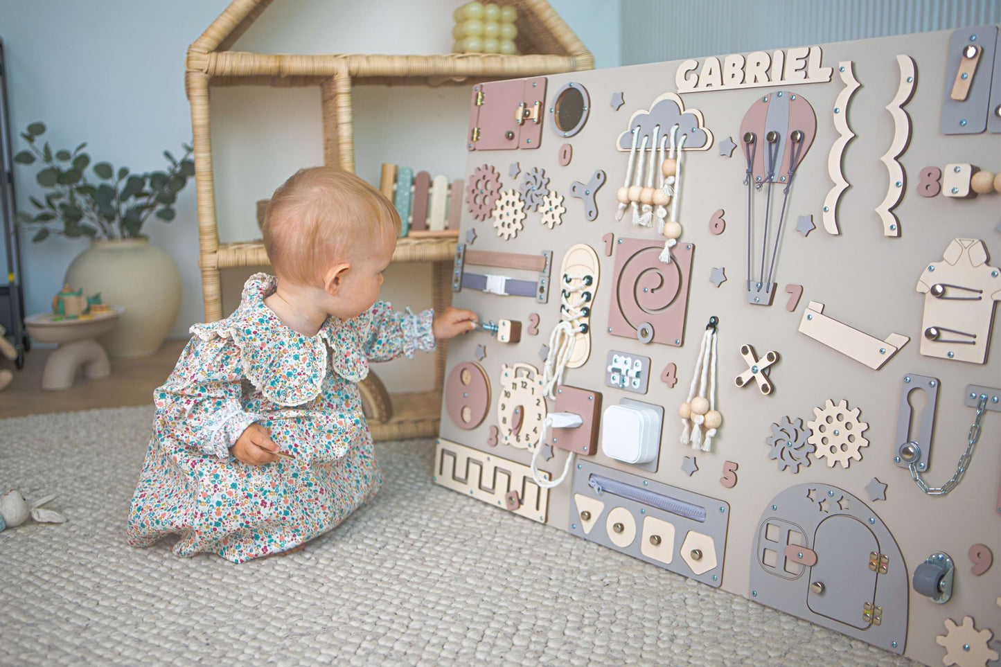 Busy Board Giant "Unlimited" – Das Premium Motorikzentrum (90 x 60 cm)